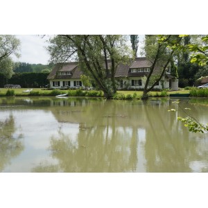 Longère d'environ 276m² proche Montreuil 